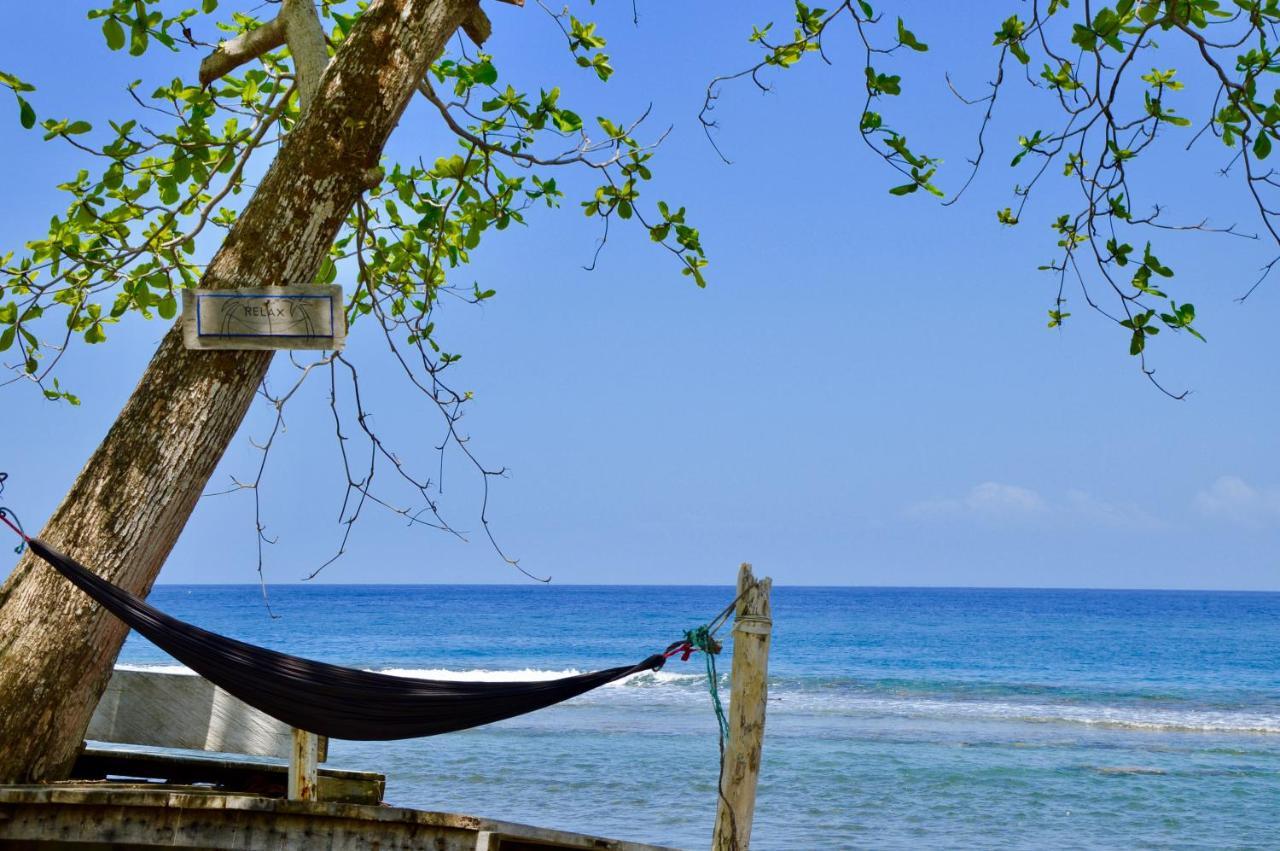 Pristine Paradise Dive Resort - Togean Islands, Una Una Pulau Unauna Kültér fotó