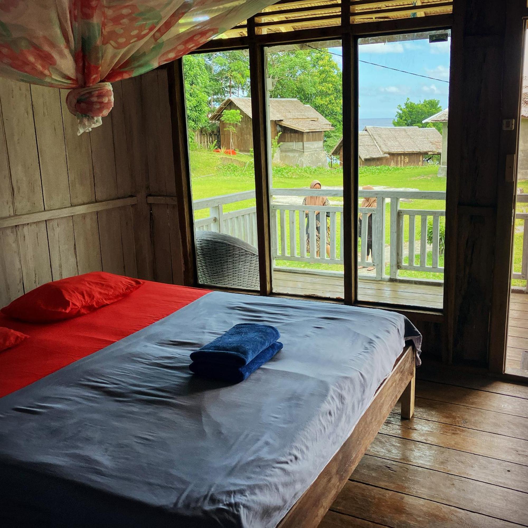 Pristine Paradise Dive Resort - Togean Islands, Una Una Pulau Unauna Kültér fotó
