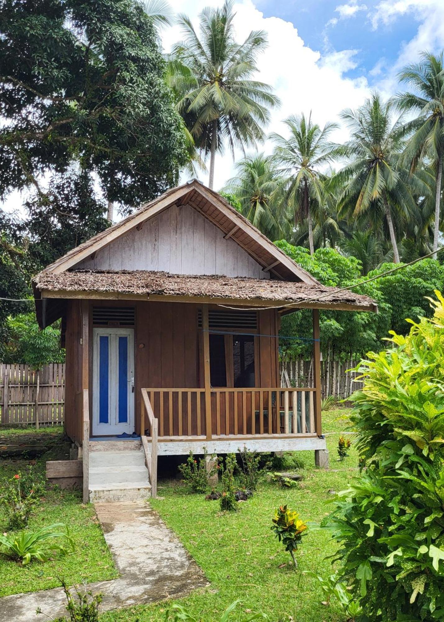 Pristine Paradise Dive Resort - Togean Islands, Una Una Pulau Unauna Kültér fotó